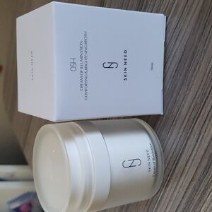 Skin Need cream of illumination